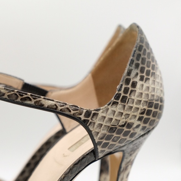 Giorgio Armani Snakeskin Pointed Toe heels size 37 Perfect for Jeans or 💃🏻 - Picture 3 of 16